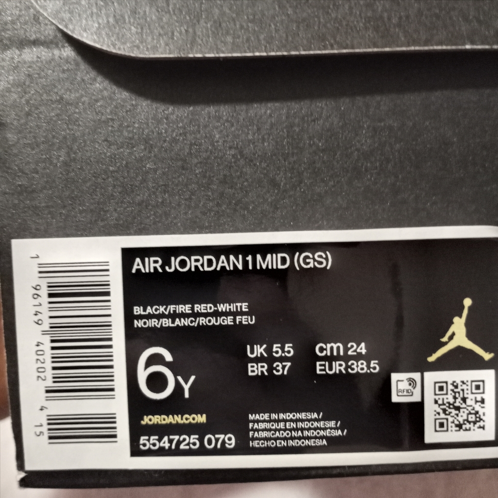 Nike Air Jordan 1 Mid 6Y(7.5 women) 🚺 - Picture 15 of 15